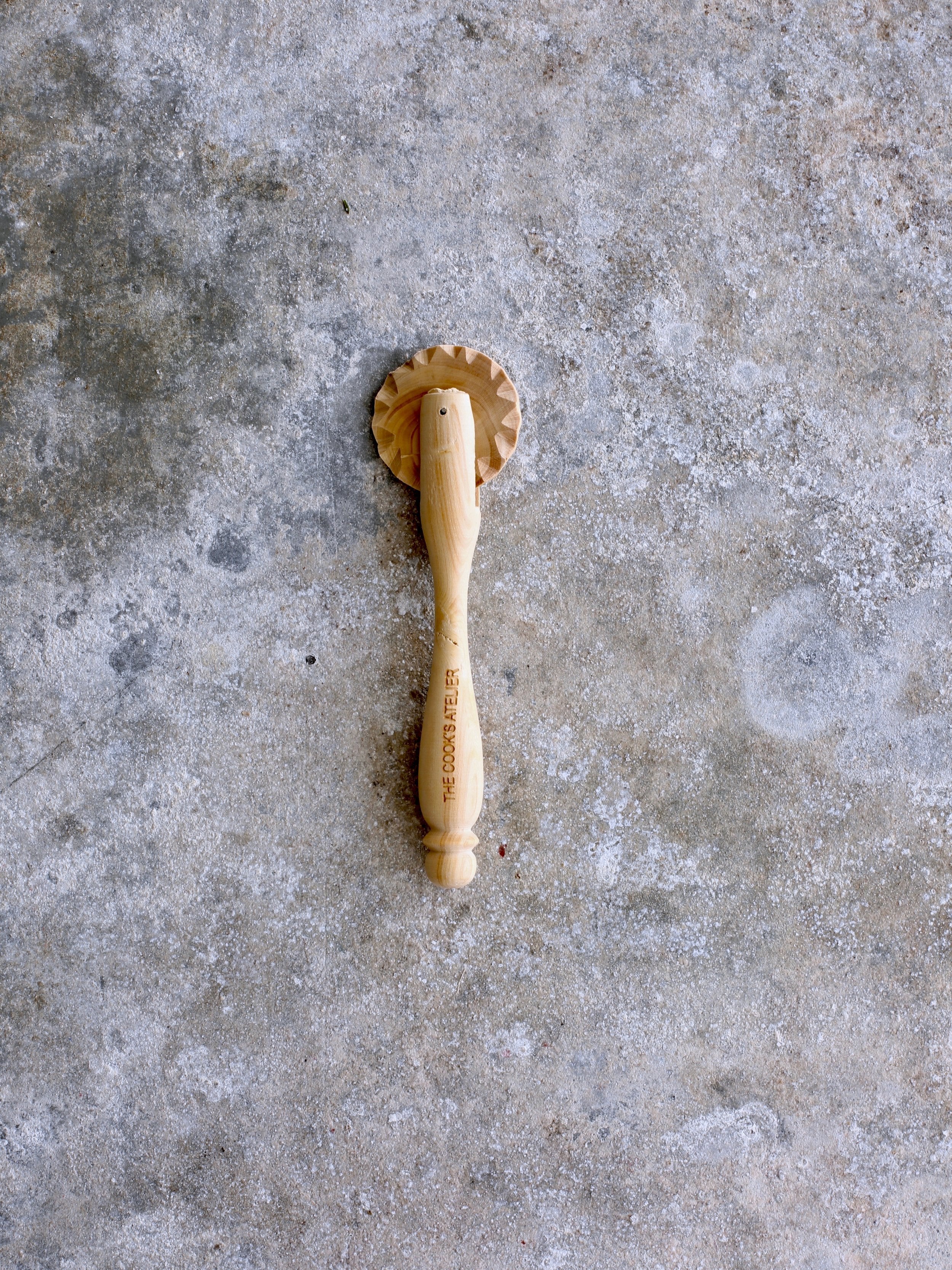 Rolling Pastry Cutter