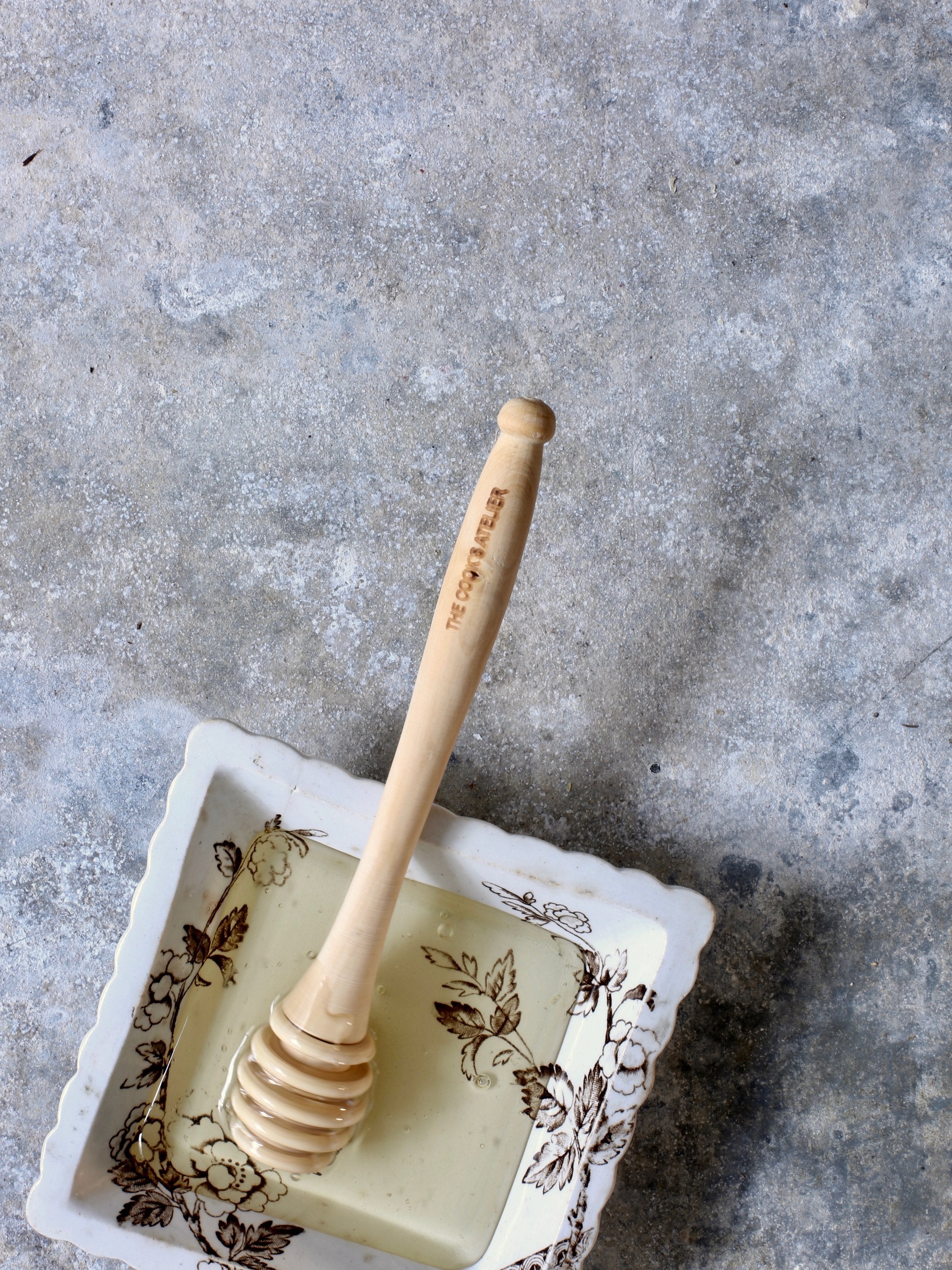 Honey Spoon in Boxwood