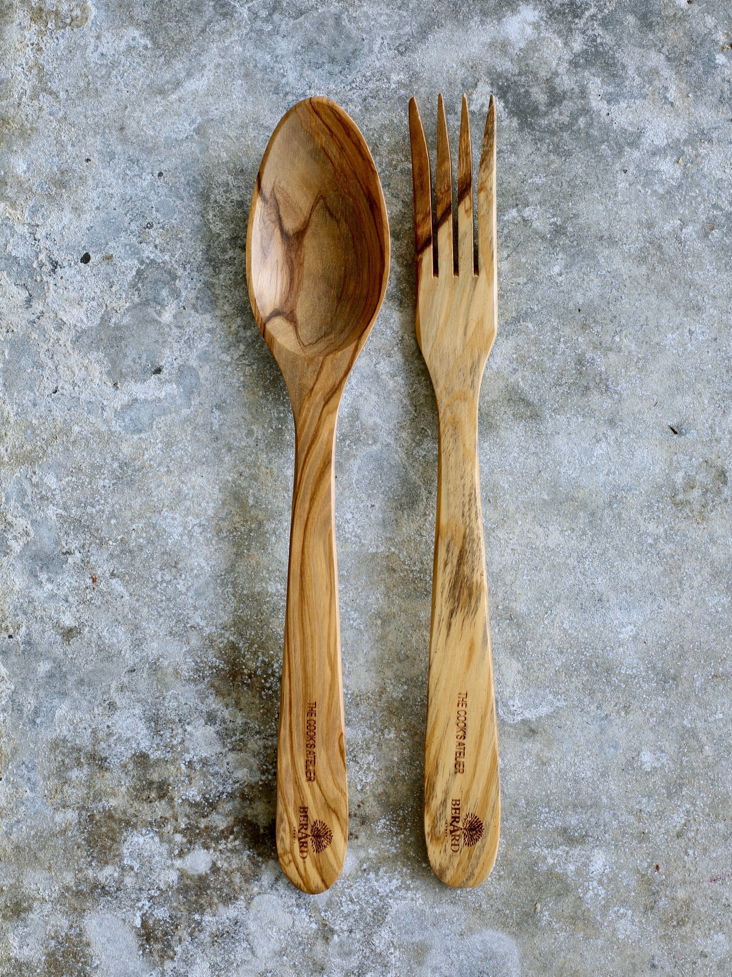 Salad Serving Set in Olive Wood