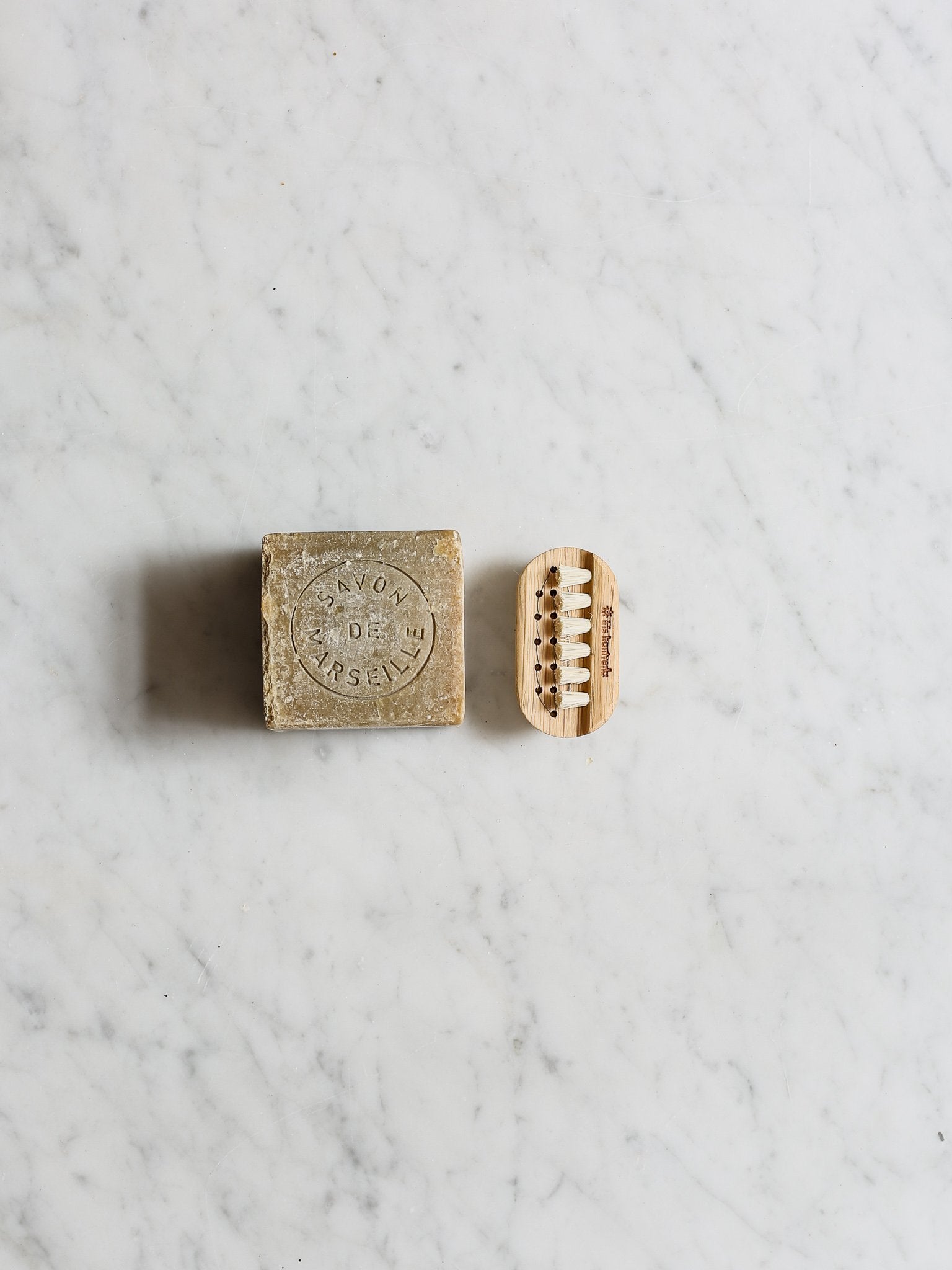 Garden Nail Brush