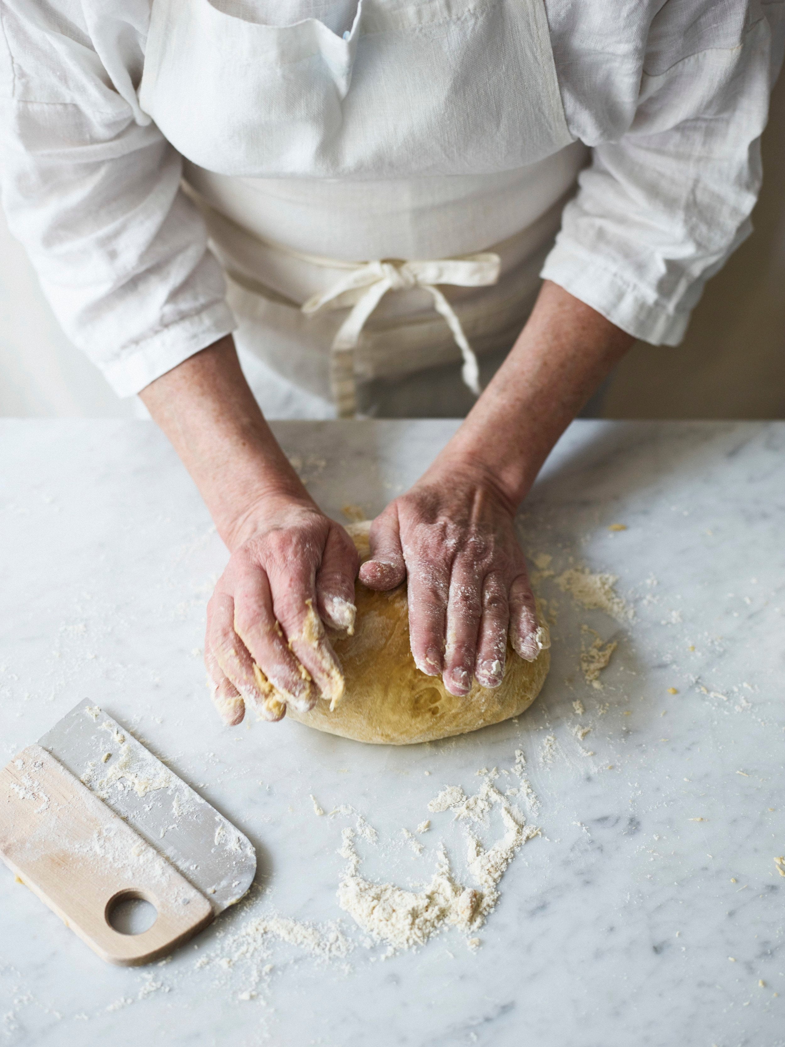 Pastry Cutter - dough scraper